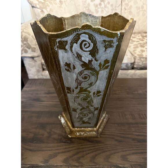 Vintage Italian Florentine Gold & White Wooden Tole Trash Can-14” Tall - Picture 4 of 10